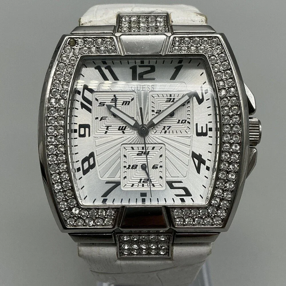 Guess U12519L2 Mens Watch 43mm Silver Tone Crystals Day Date Leather New Battery
